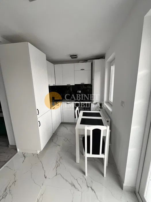 CUG  - Apartament 2 Camere - Curte Privata +Loc De Parcare  . Bloc Nou - Poză 3