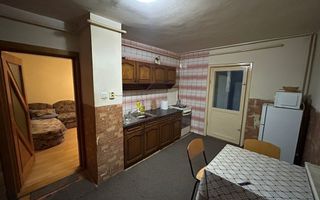 Apartament 2 camere, parter - zona Cetate - Poză 2