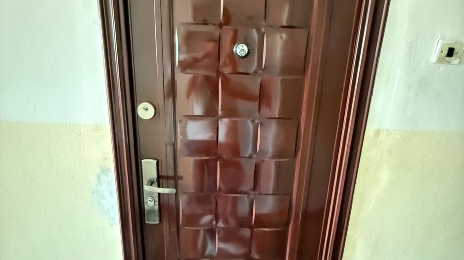 Garsonieră 27 mp cu balcon - etaj 2 - nemobilata -bloc an 1980 - Poză 19