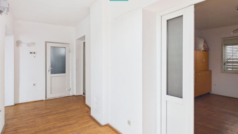 2 case separate + curte 1400 mp – Zona Dâmbovița - Poză 7