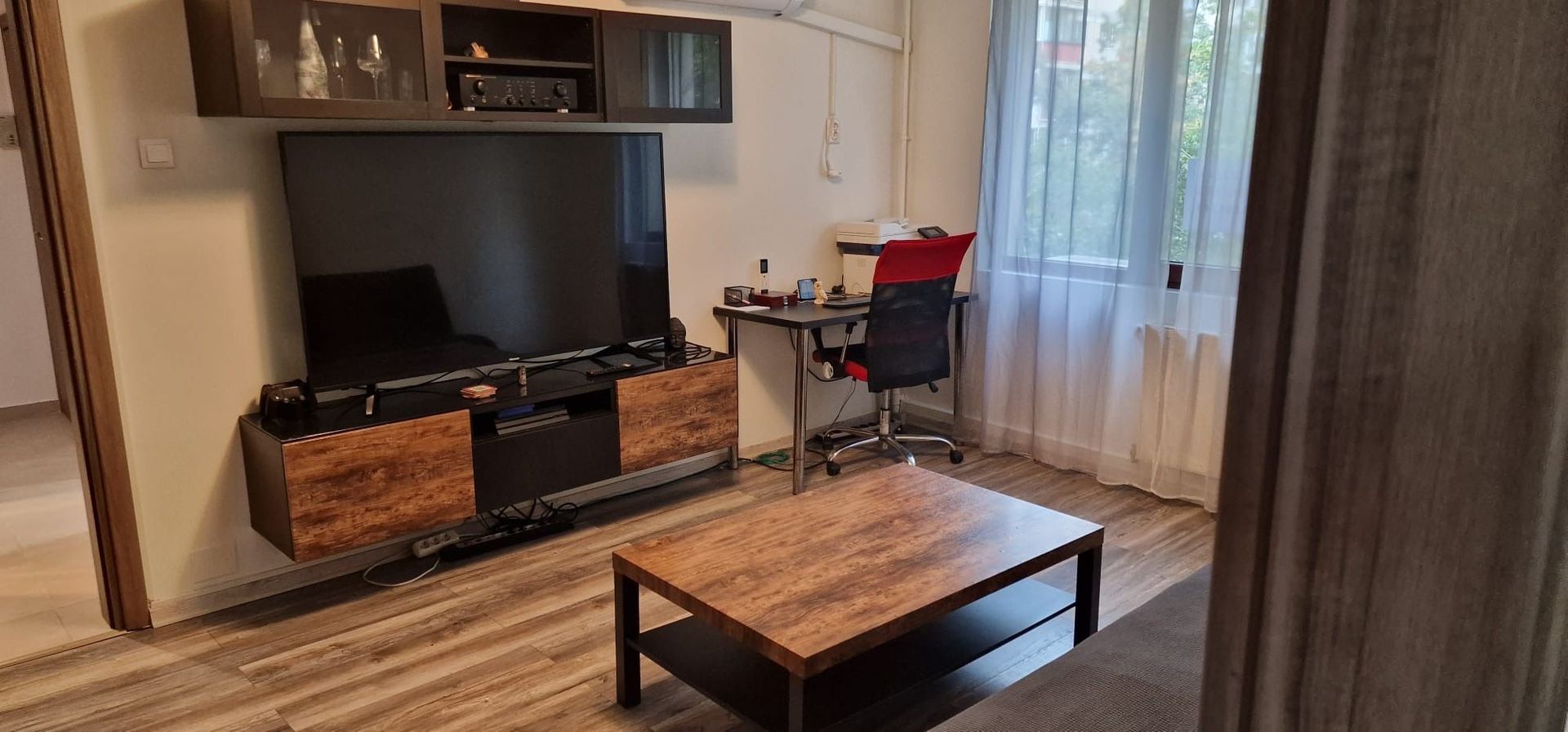 Apartament minunat de vanzare, 3 camere, Valea Ialomitei - Poză 2