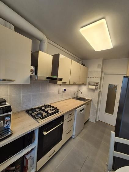 APARTAMENT MOBILAT CENTRALA LOC PARCARE ZONA  BRANCOVEANU - Poză 1