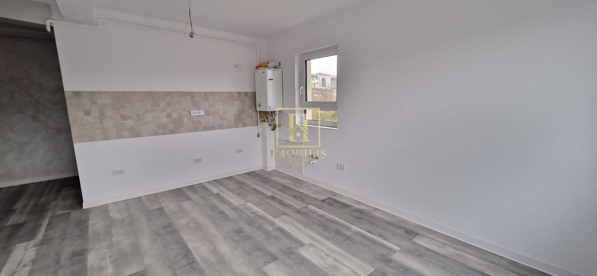 INTABULAT! Ap. 2 camere SD 84000 euro cu TVA si cu loc parcare inclus - Poză 1