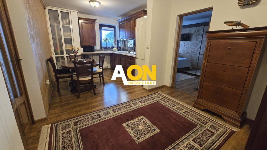 Apartament 2 Camere M-uri, Vedere spre Catedrala, Complet Renovat - Poză 1