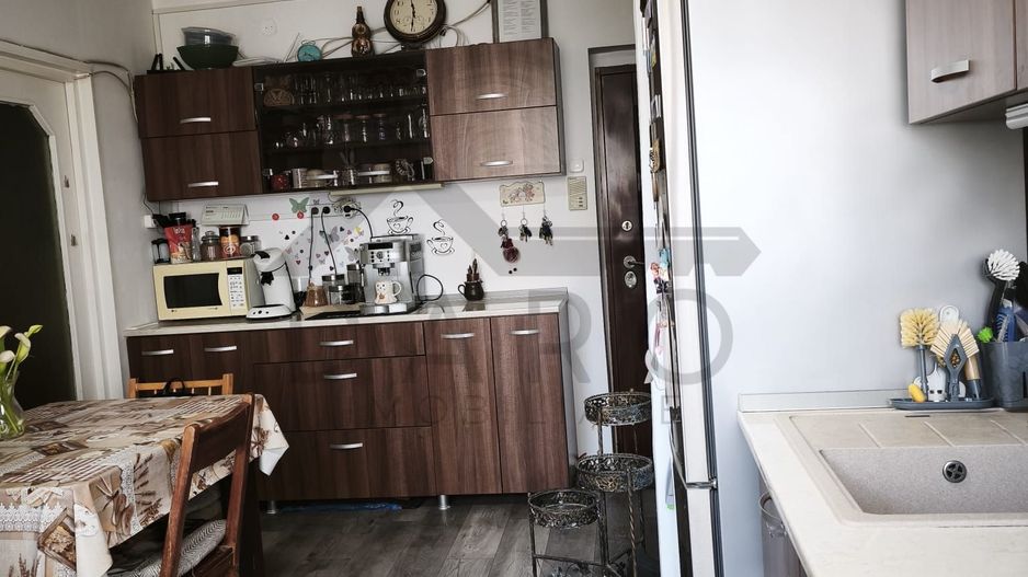 vand ap 3 camere zona Tudor - Poză 3