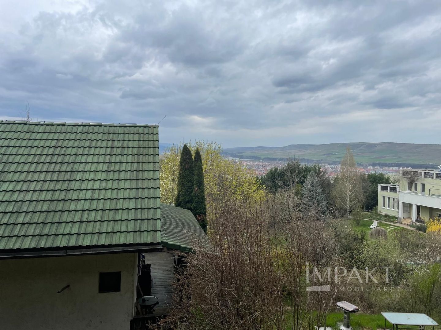 Cabana din lemn cu panorama superba asupra Florestiului - Poză 8