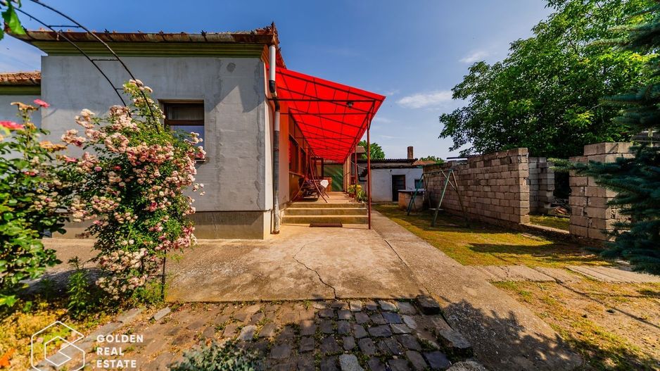 Casa din caramida, 3 camere. teren 1080, Bujac - Poză 13