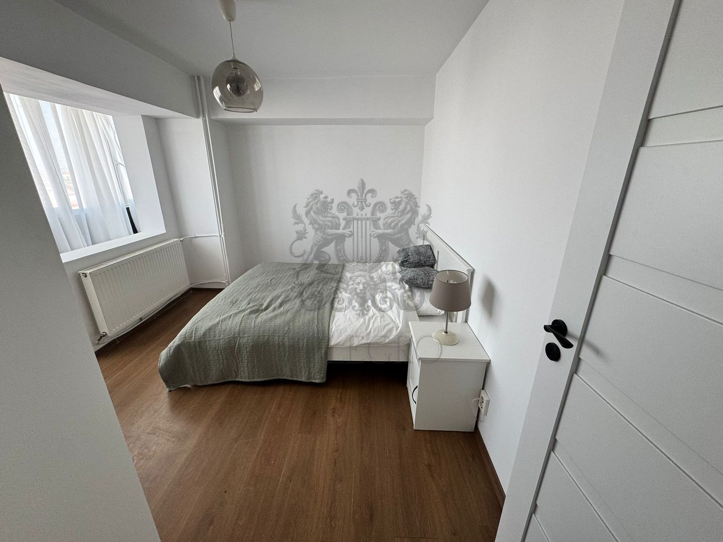 2 camere Piata Victoriei | Titulescu | proaspat renovat si mobilat - Poză 1