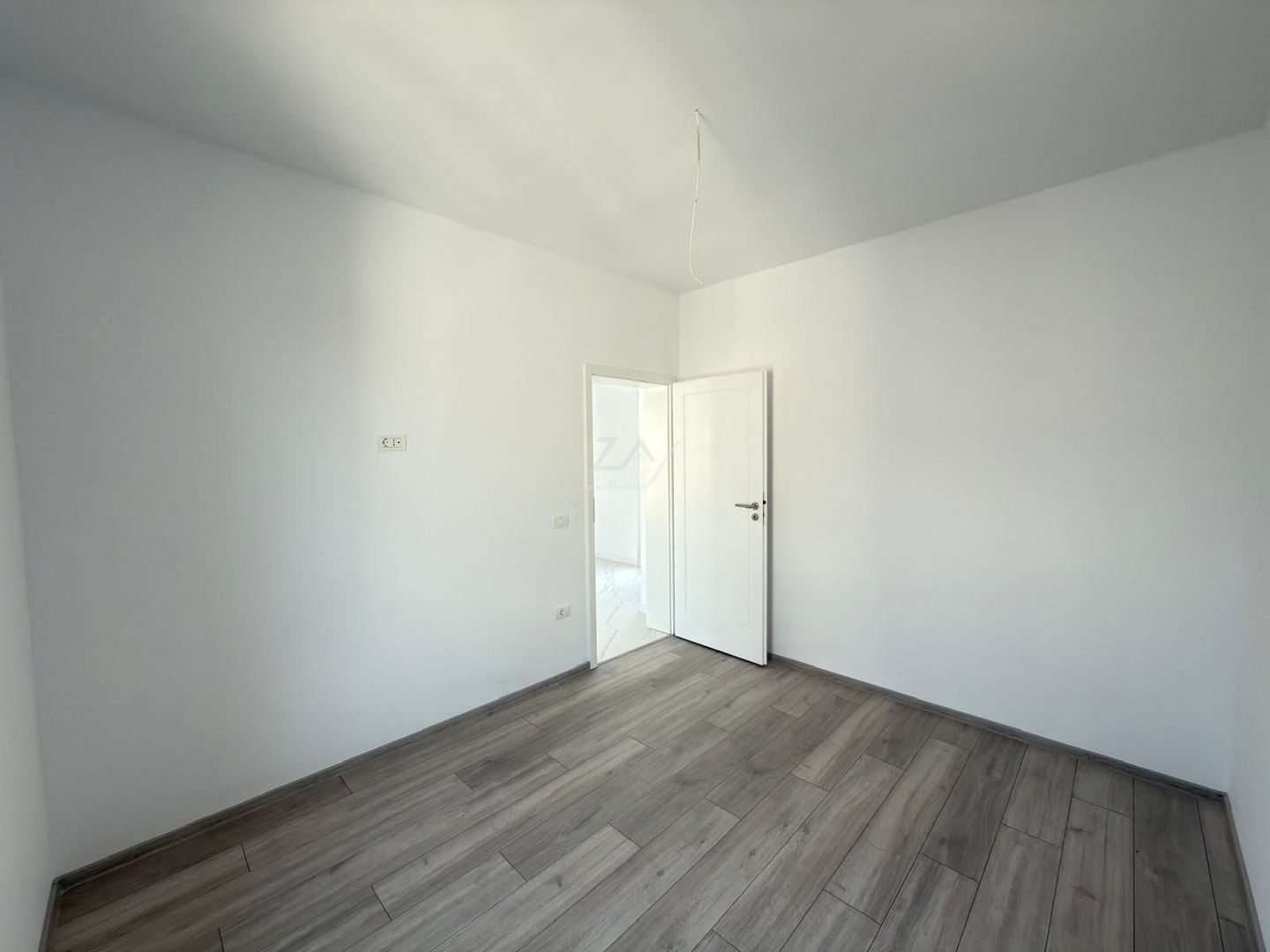 Bloc finalizat. Terasa 45 mp. Loc de parcare. - Poză 11