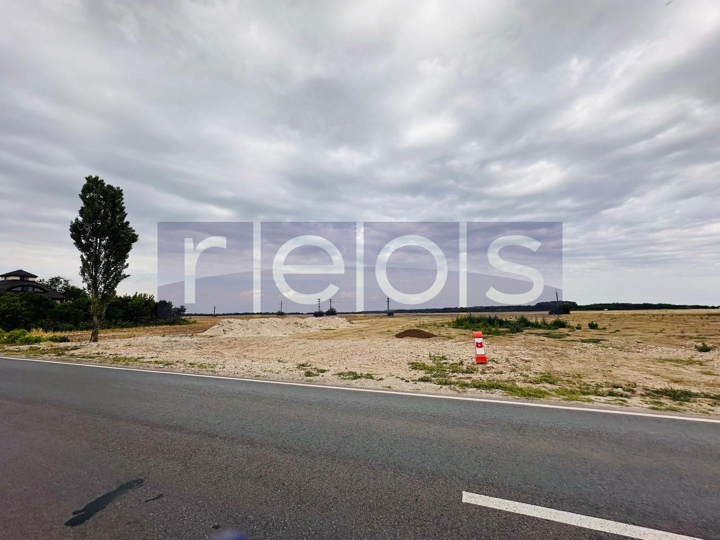 TEREN DE VANZARE CREVEDIA-COCANI 10.000 MP DESCHIDERE 70 - Poză 3