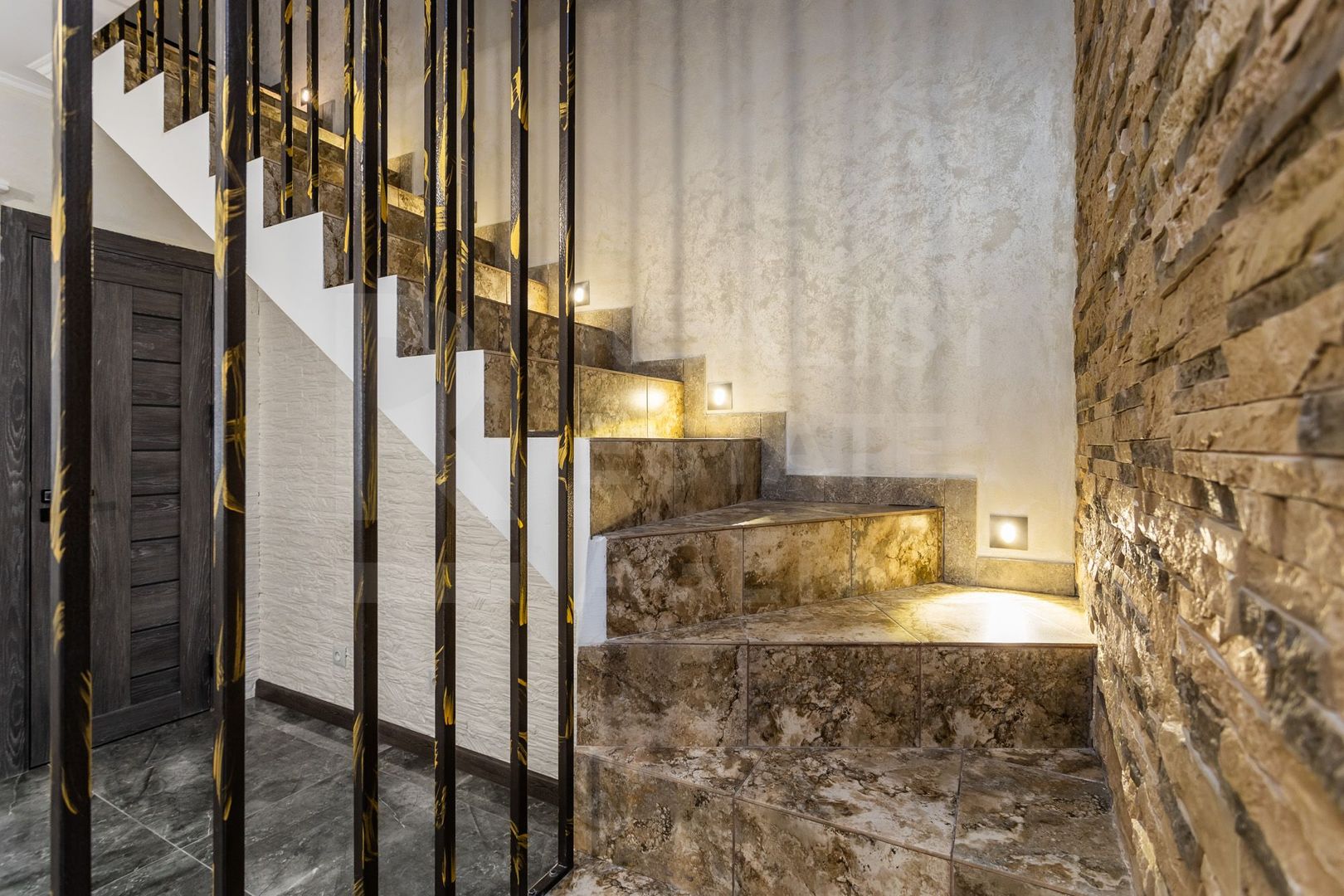 Chirie, casă, 3 nivele, 5 camere, strada Cantinei, Durlești - Poză 9