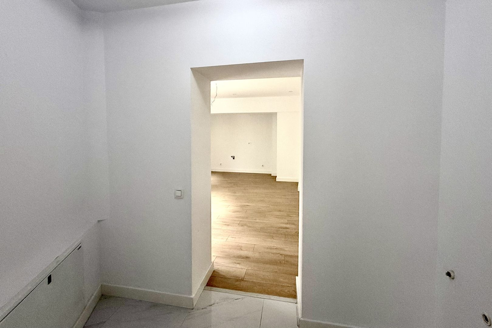 Apartament 2 camere, zona Aviatiei-Aerogării, bloc nou, etaj 1 - Poză 12