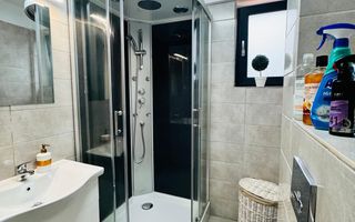 Nicolina- str.. Strugurilor-  Modern- Nou ! - Poză 2