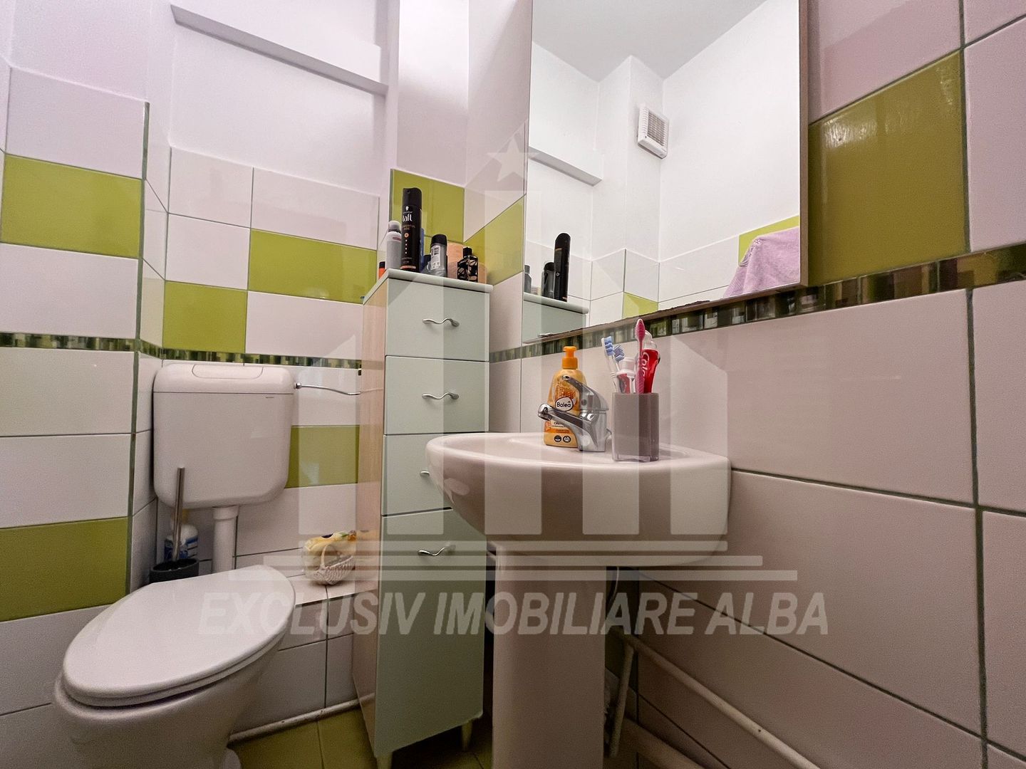 Apartament 4 camere decomandate | 82 mp | Etaj intermediar | Cetate - Poză 3