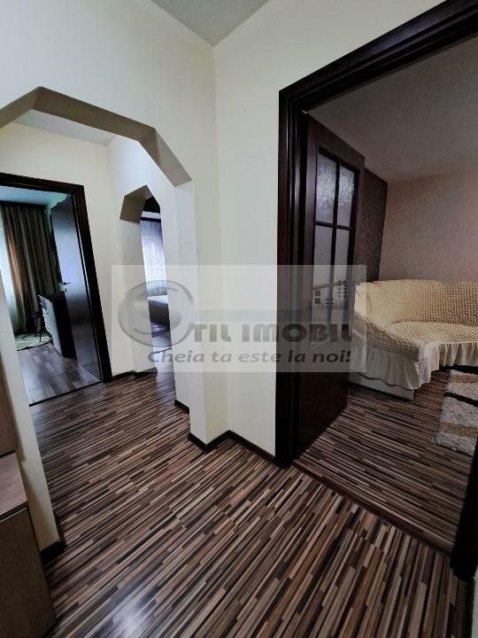 Apartament 3 camere Mircea cel Batran- 490 EURO - Poză 1