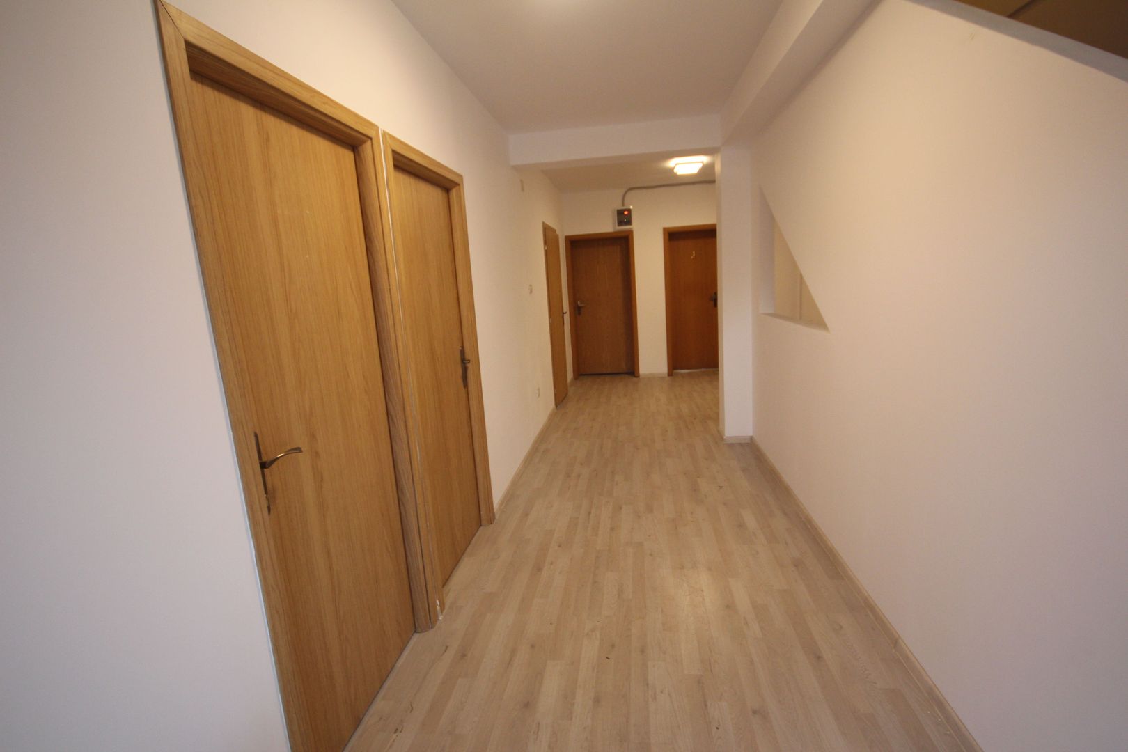 Ideal birouri sau clinica - Poză 1