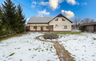 Casă 157 mp utili, complet mobilată și utilată modern