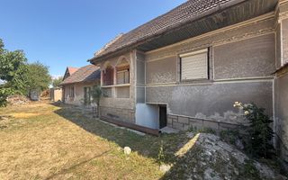 Casa 3 camere, beci ,teren 610 mp + grădină 620 mp-Loc. Cuciulata - Poză 1