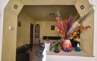 Exclusivitate - Apartament pretabil locuit, toate facilitătile in apropiere - Poză 4