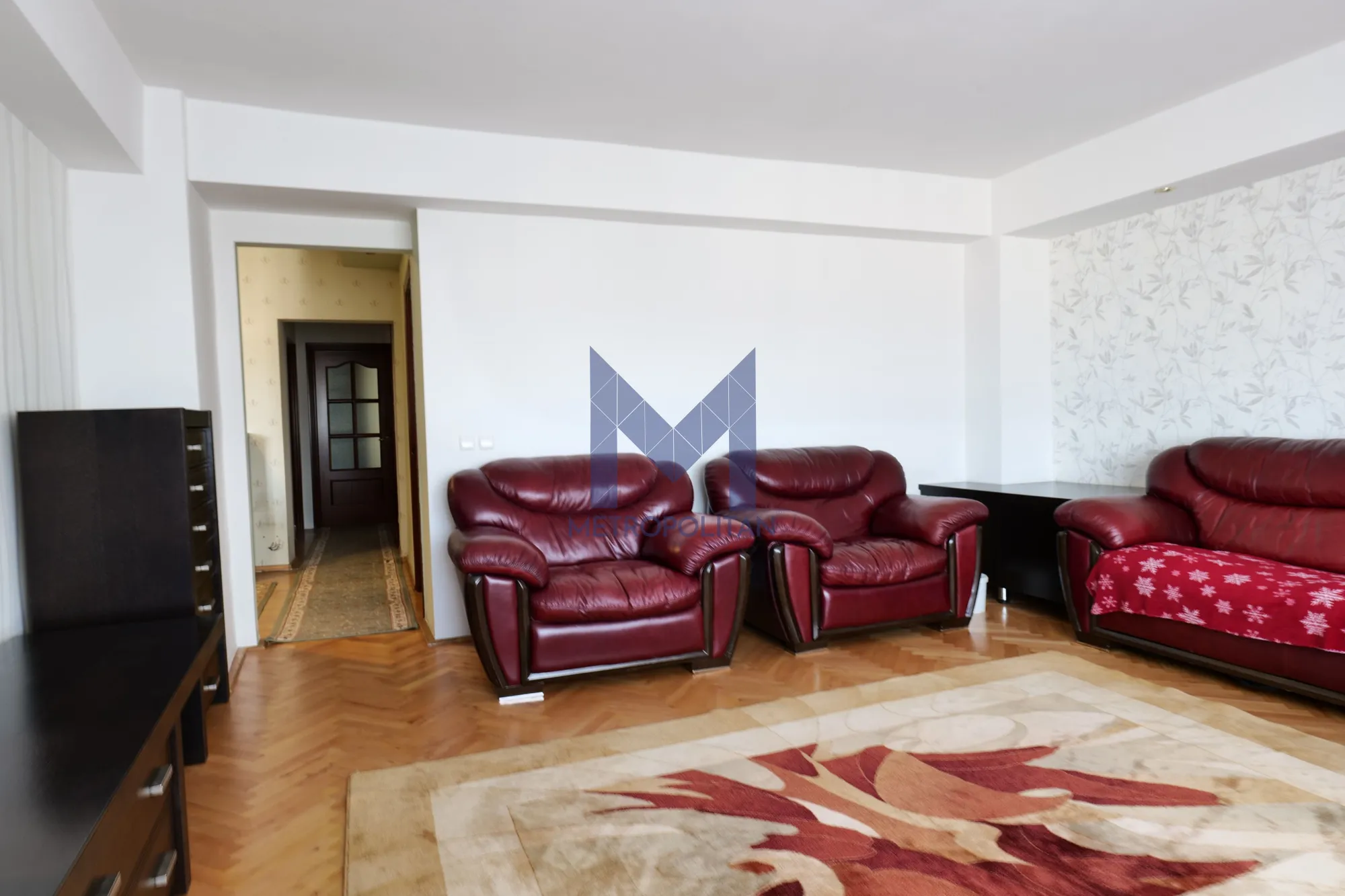 De închiriat 4 camere, N.Titulescu- 2 parcări-merită văzut LIVE! — fotografia 1