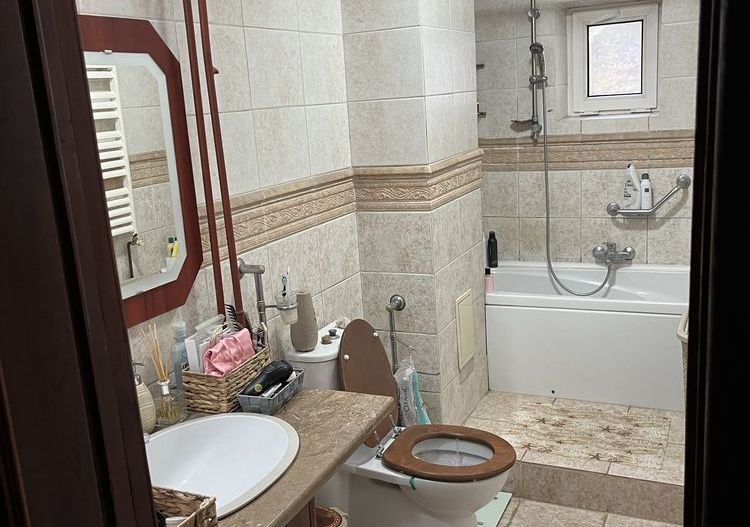 3 camere, etaj 2, Spitalul de copii, la cheie! - Poză 8