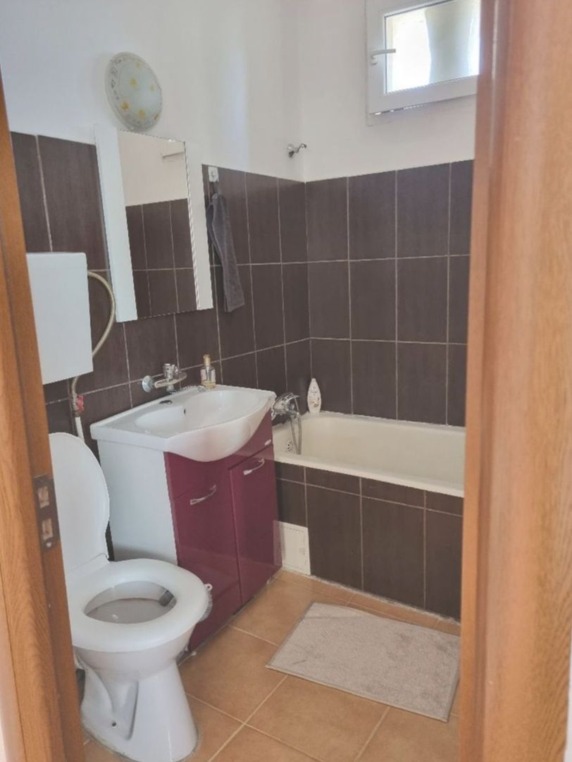 AP. 2 CAMERE 1 MAI, BUCATARIE INCHISA, REABILITAT, METROU 2 MINUTE - Poză 10