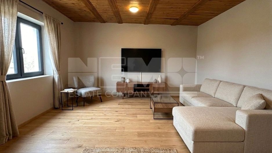 Casa si spatiu comercial in Radauti, teren 822 mp - Poză 5