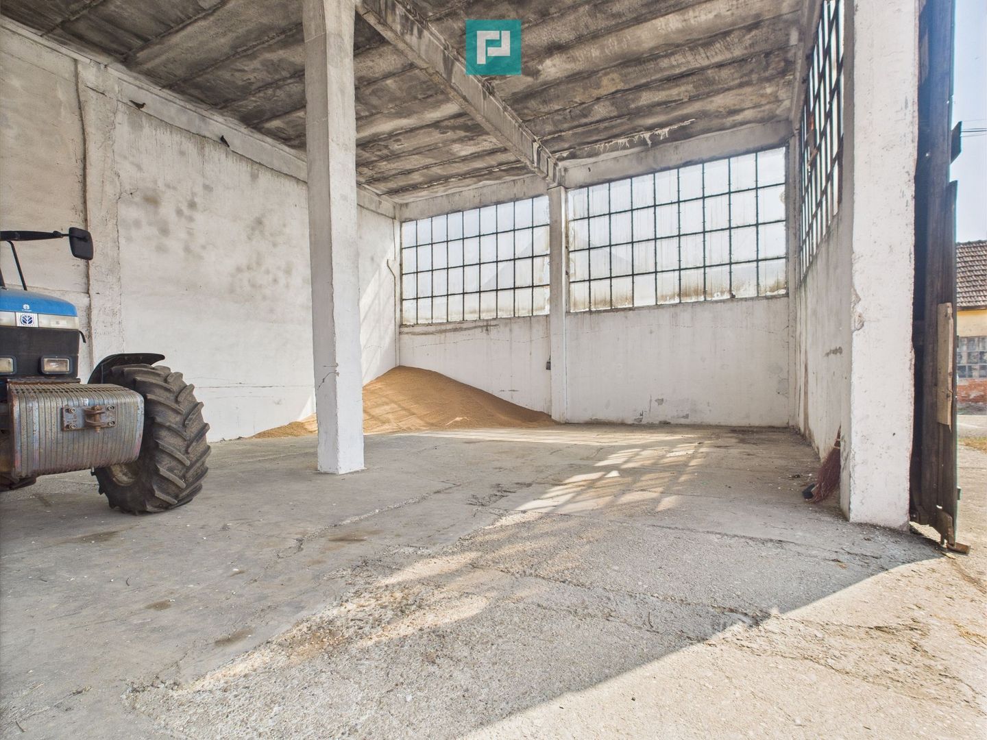 Complex industrial cu hale și teren  în Orțișoara - Poză 21