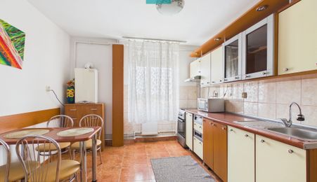 Apartament boem și spațios 90mp - Blv. Revoluției