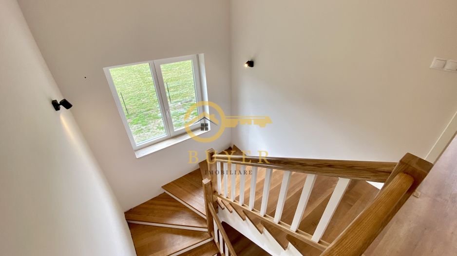 Casa intabulata, finisata LA CHEIE- Talmaciu, zona cu peisaj superb - Poză 10