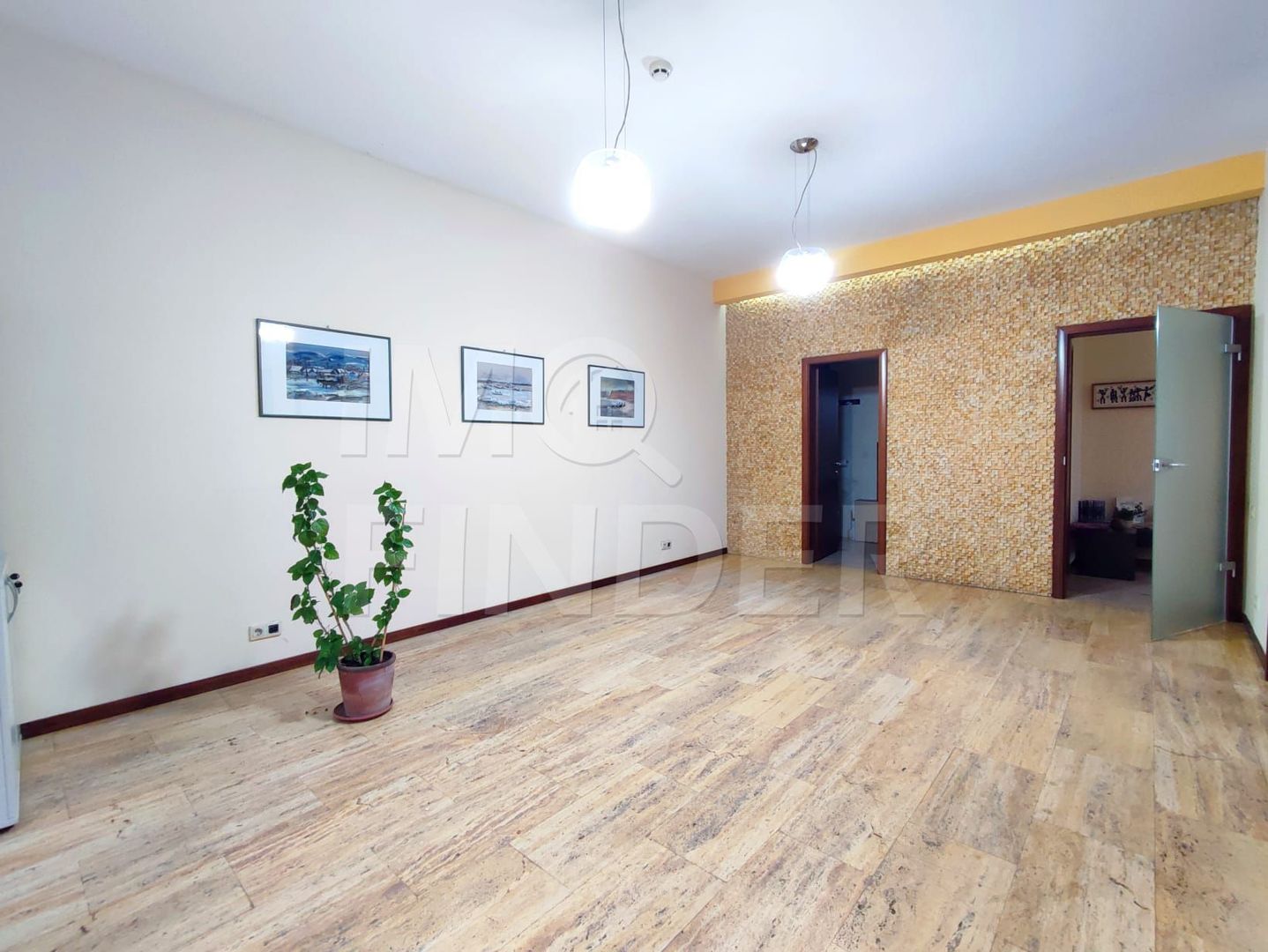 Spatiu  Finisat zona Centrala - Poză 2