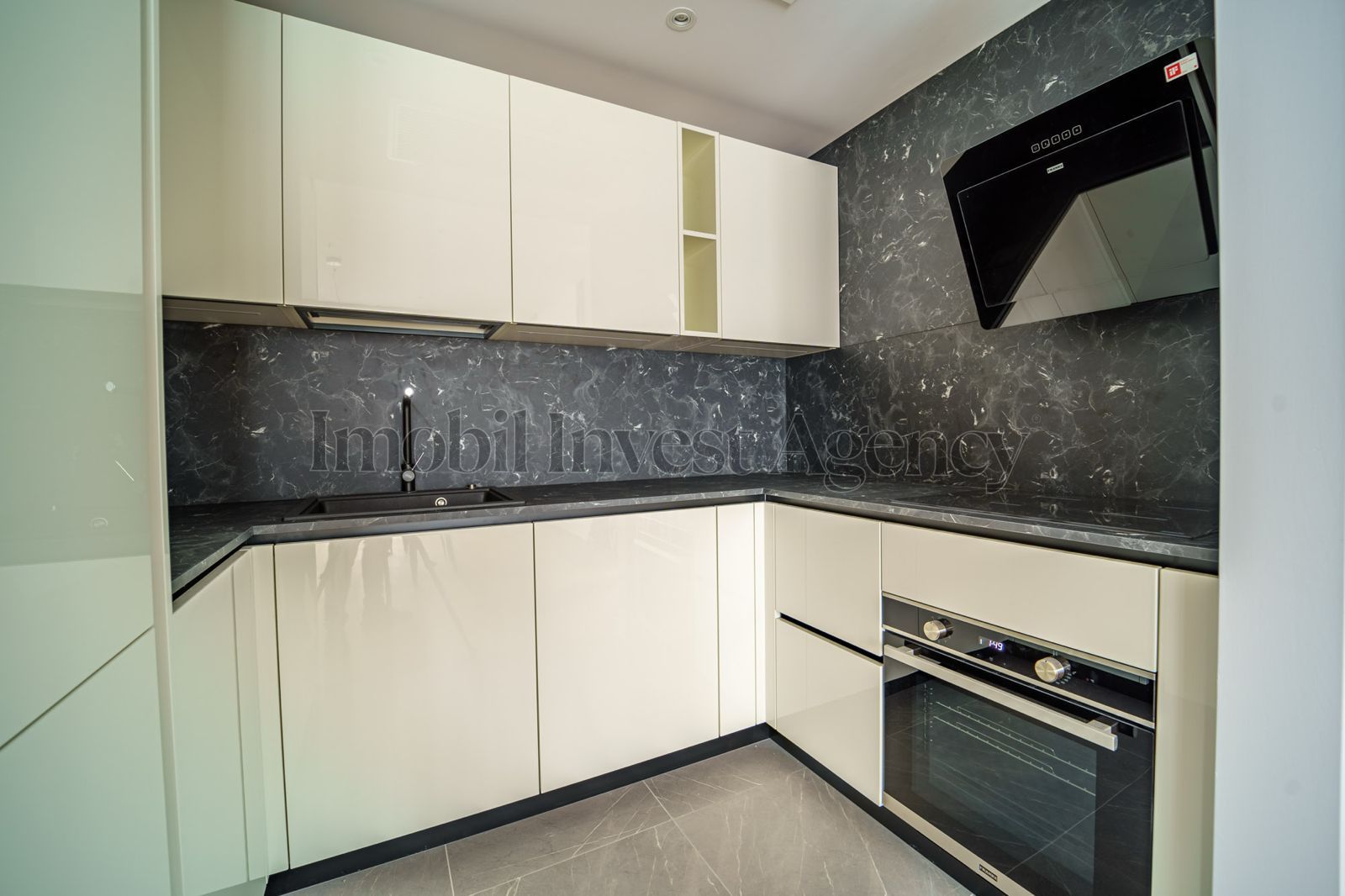 Apartament 4 camere de vânzare în One Herăstrău Towers mobilat. - Poză 3