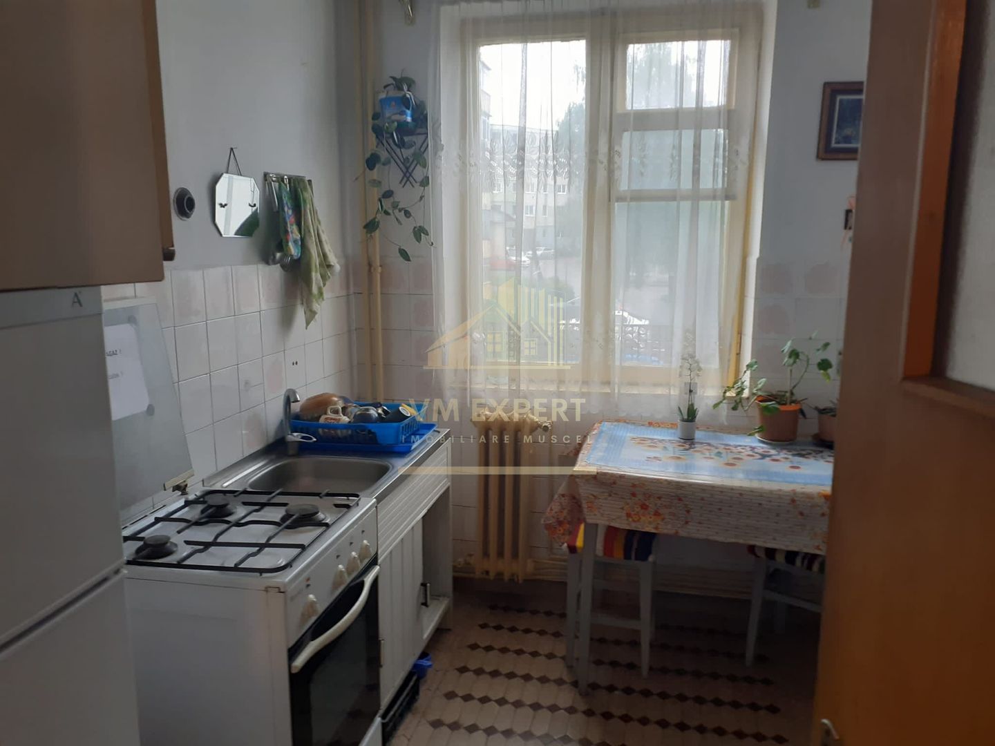 APARTAMENT 3 CAMERE, ETAJ 1, CAMPULUNG, PRET 43000 EURO - Poză 9