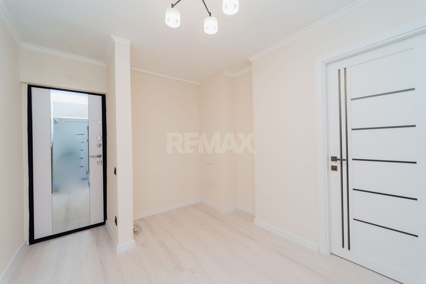 Se vinde apartament cu 3 camere, Botanica - Poză 3
