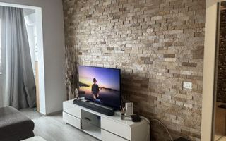 Închiriez apartament 2 camere modern, Piața Muncii, metrou 5 minute - Poză 1