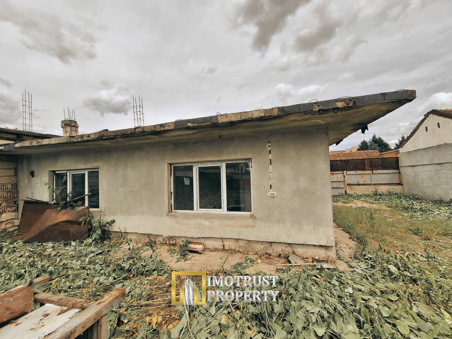 Casă deosebită de vânzare în inima Aradului - Poză 2