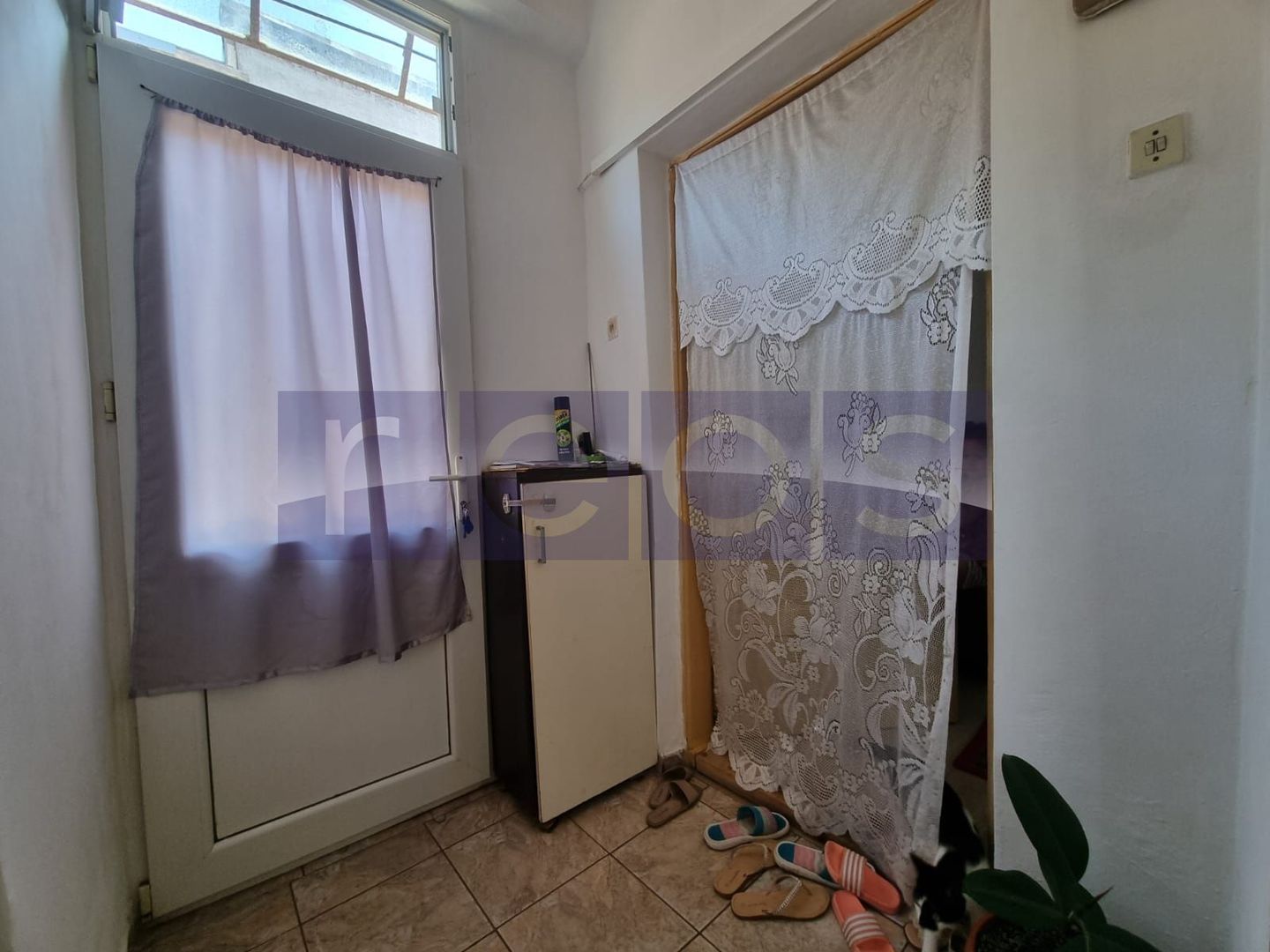 VANZARE CASA 2 CAMERE | ZONA TINERETULUI -CURTE COMUNA - Poză 14