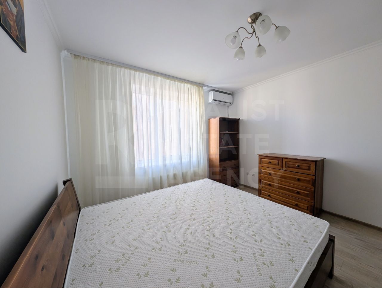 Chirie, apartament 3 camere, str. Alba Iulia, Buiucani - Poză 4