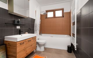 Casă cu 3 dormitoare și două băi LA CHEIE - Poză 8