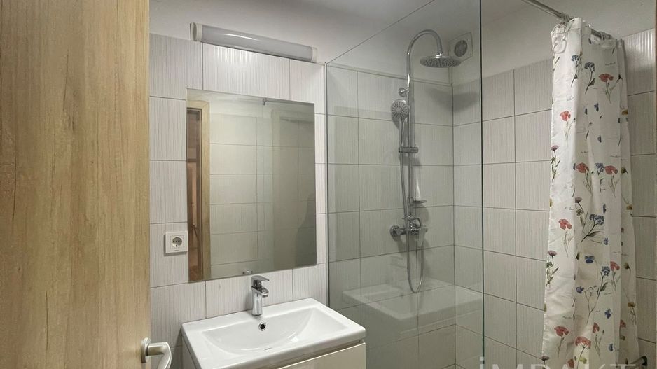 Apartament cu 3 camere decomandat, la casa, in zona Gheorgheni - Poză 5