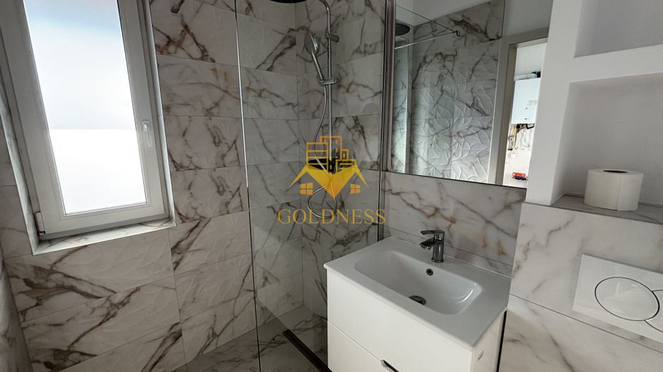 Duplex lux, de închiriat, 5 camere, parcare, curte, terasă,220mp teren - Poză 3