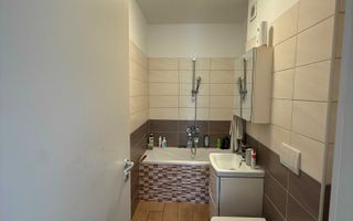 Apartament 2 camere Coresi de vânzare - Poză 3