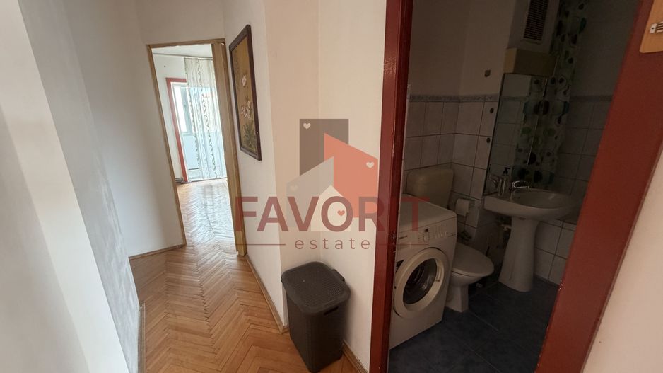 Etaj intermediar. Cu centrala proprie. Zona Bucovina - Poză 3