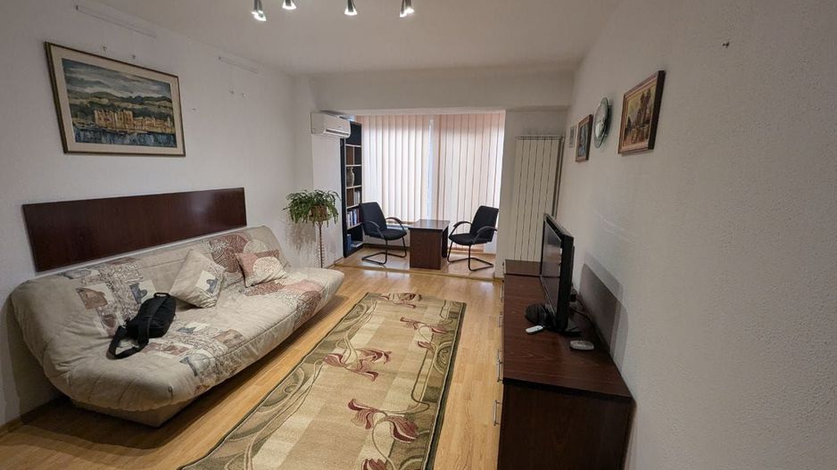 De inchiriat apartament cu 3 camere, Mazepa 1 la BR-uri, etaj 1, 550 euro - Poză 1