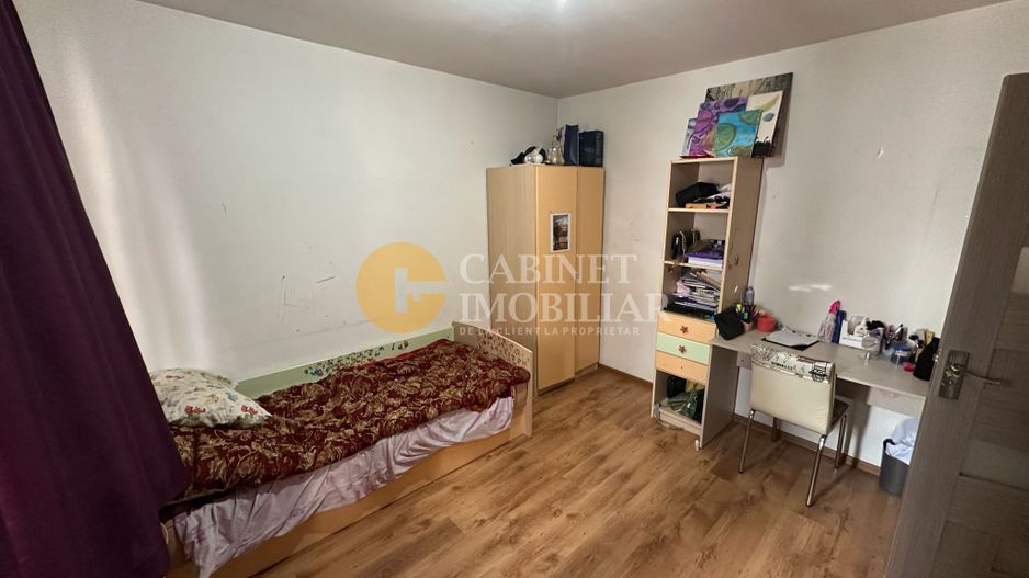 PODU ROS - ETAJUL 1  - 3 CAMERE - MOBILAT SI UTILAT - Poză 4