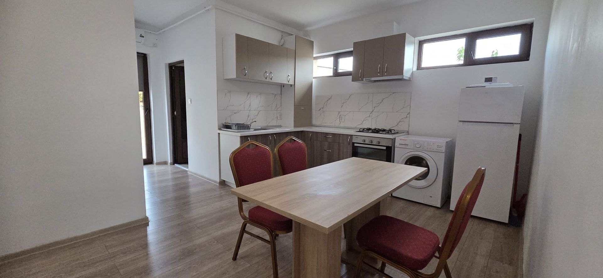 IMOBIL DE ÎNCHIRIAT – 6 APARTAMENTE | 22 LOCURI DE CAZARE - Poză 7