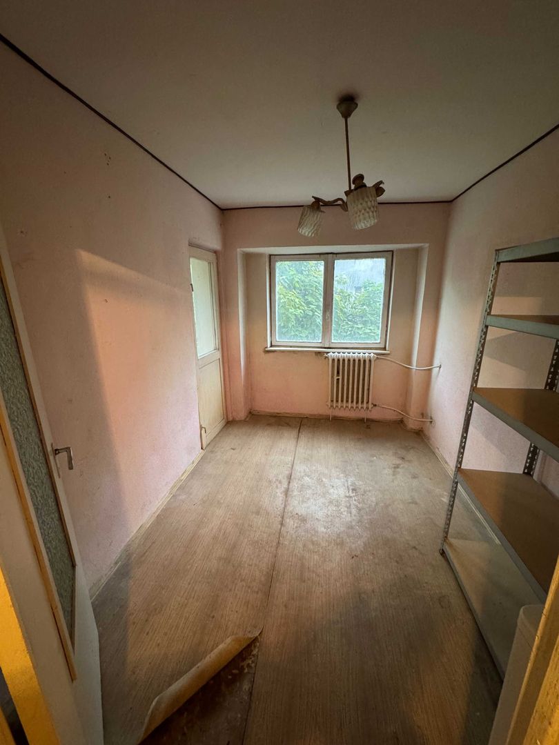 Apartament 4 camere decomandat langa Inspectorat Focsani, 2 Stejari - Poză 3