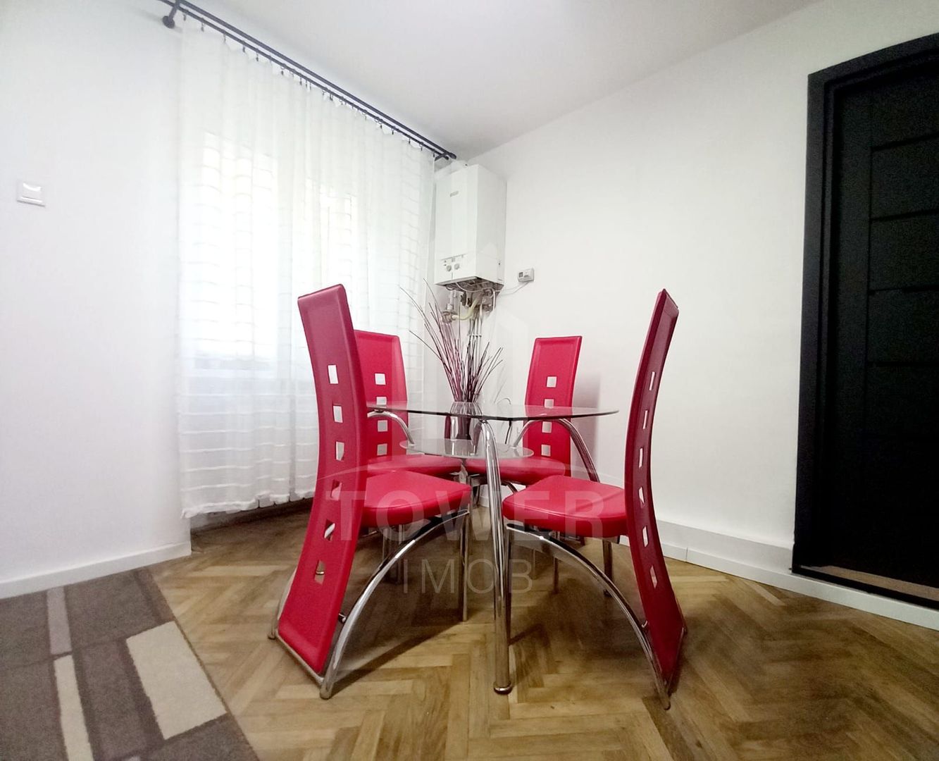 Apartament 2 camere de închiriat – Str. Piața Mare nr. 6, et. 1 – 550 €/lună - Poză 3