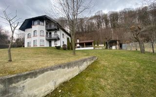 VILA 8 CAMERE, TEREN 1294 MP + 2712 MP PADURE, CAMPULUNG - Poză 18