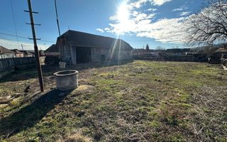 Casa de vanzare 4 camere, 2240mp teren, Zona Raciu - Poză 2